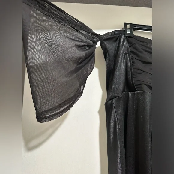 ASOS DESIGN bandeau corset mesh satin midi dress in black - Picture 9 of 11